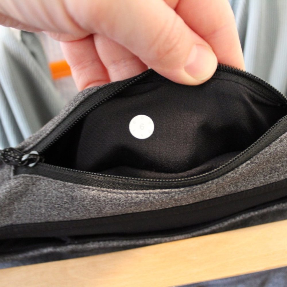 Lululemon Cropped Leggings (Size 6) - Gray With B… - image 3